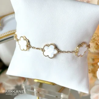 Ivy White Bracelet